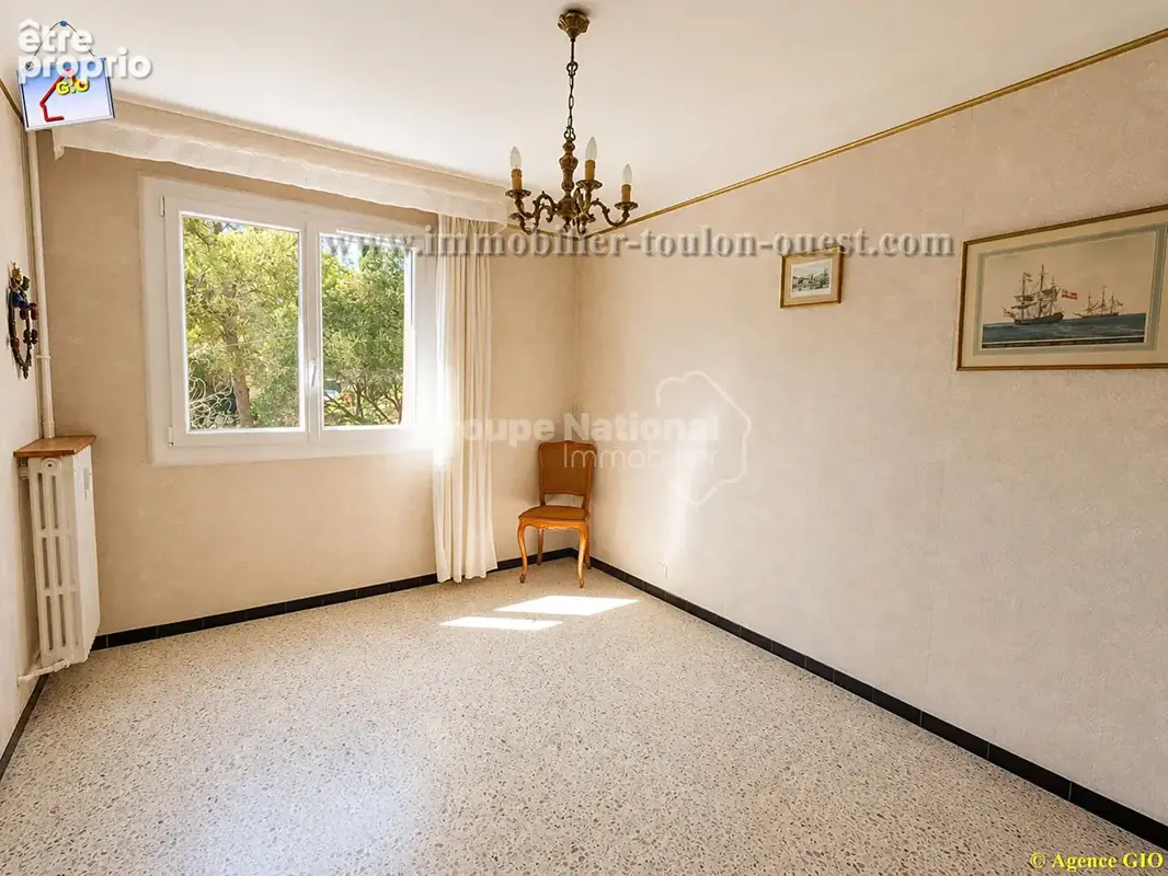 Toulon ouest 4 chemins  - agence immobiliere g.i.o aux 4 chemins - vente appartement t4 de 82m² - terrasse - cave - garage - photo 6