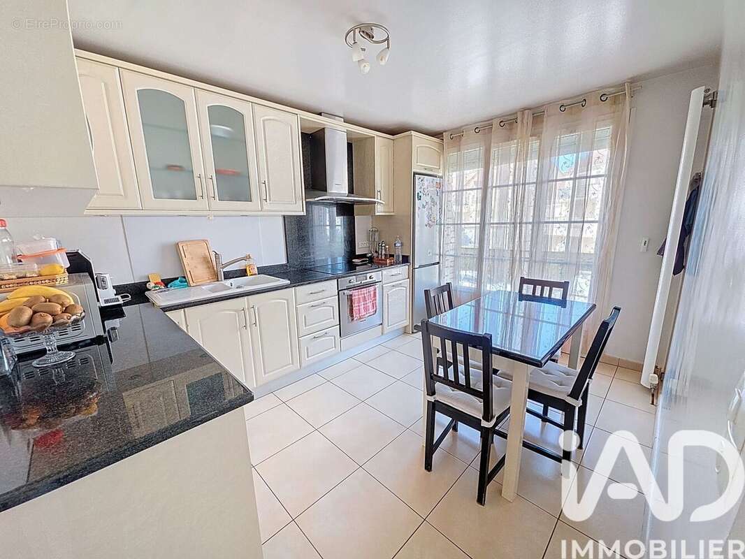 Photo 3 - Maison à ROISSY-EN-BRIE