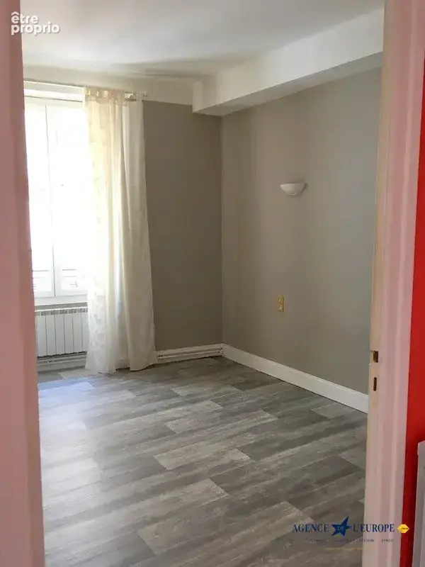 Appartement 57 m² à Vichy  - photo 3