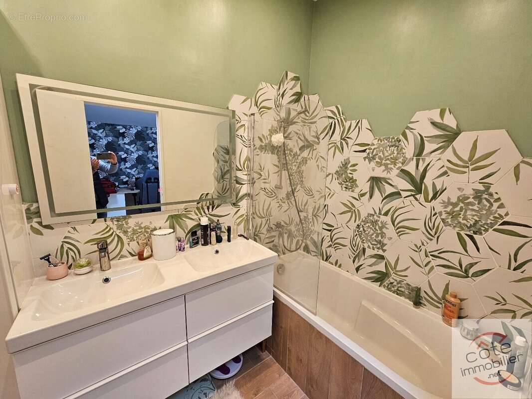 Appartement à SAINT-MAUR-DES-FOSSES