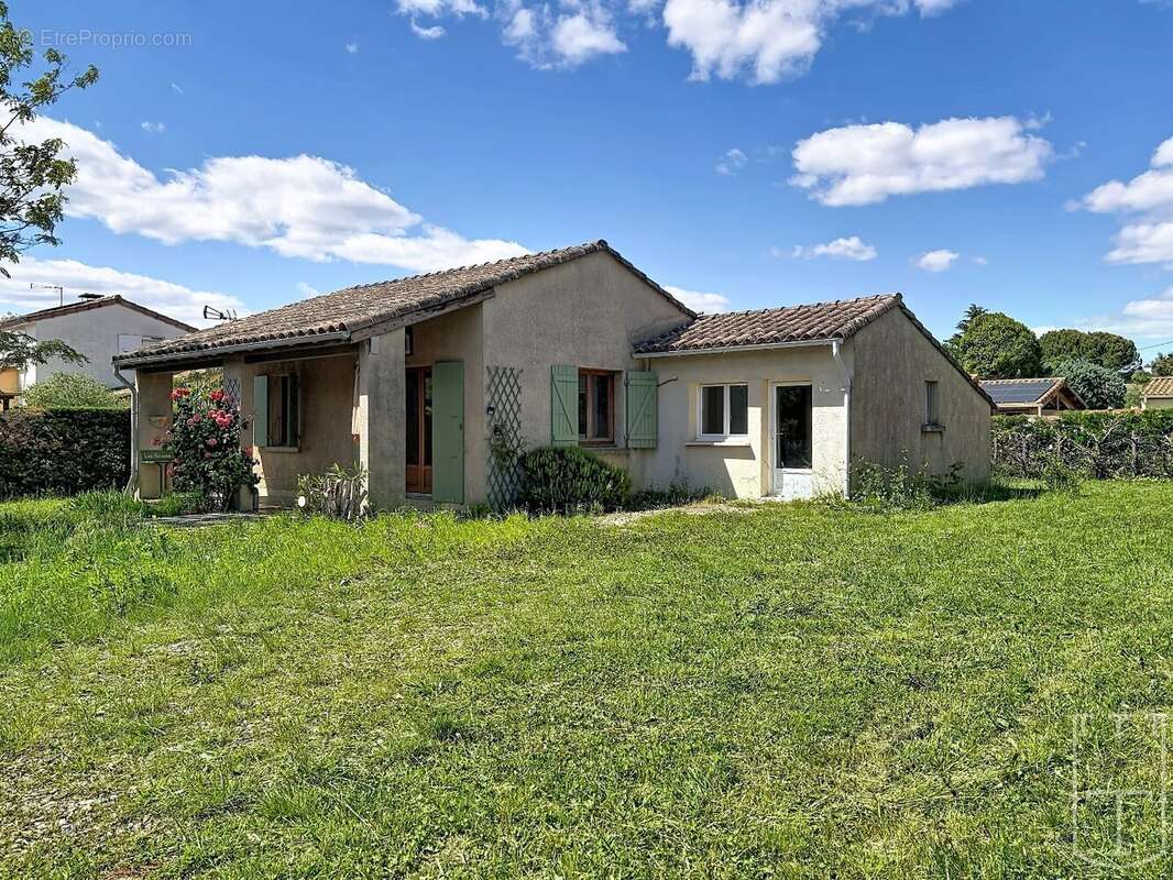 Maison à RUOMS