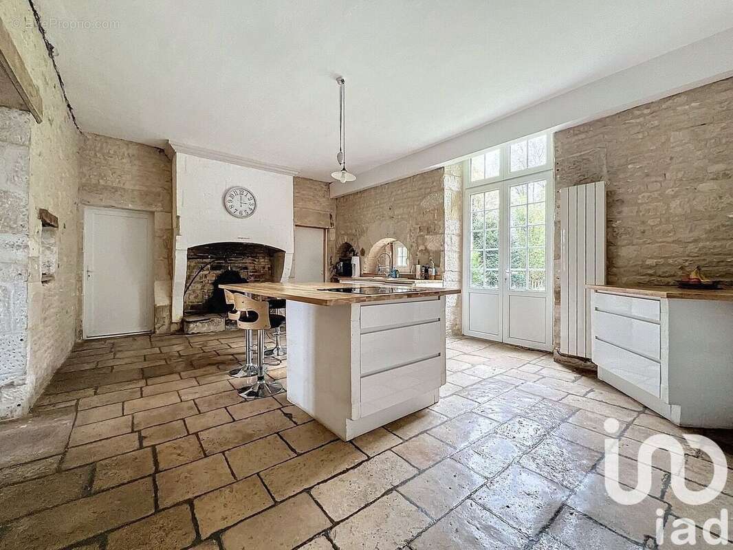 Photo 3 - Maison à MAUZE-SUR-LE-MIGNON