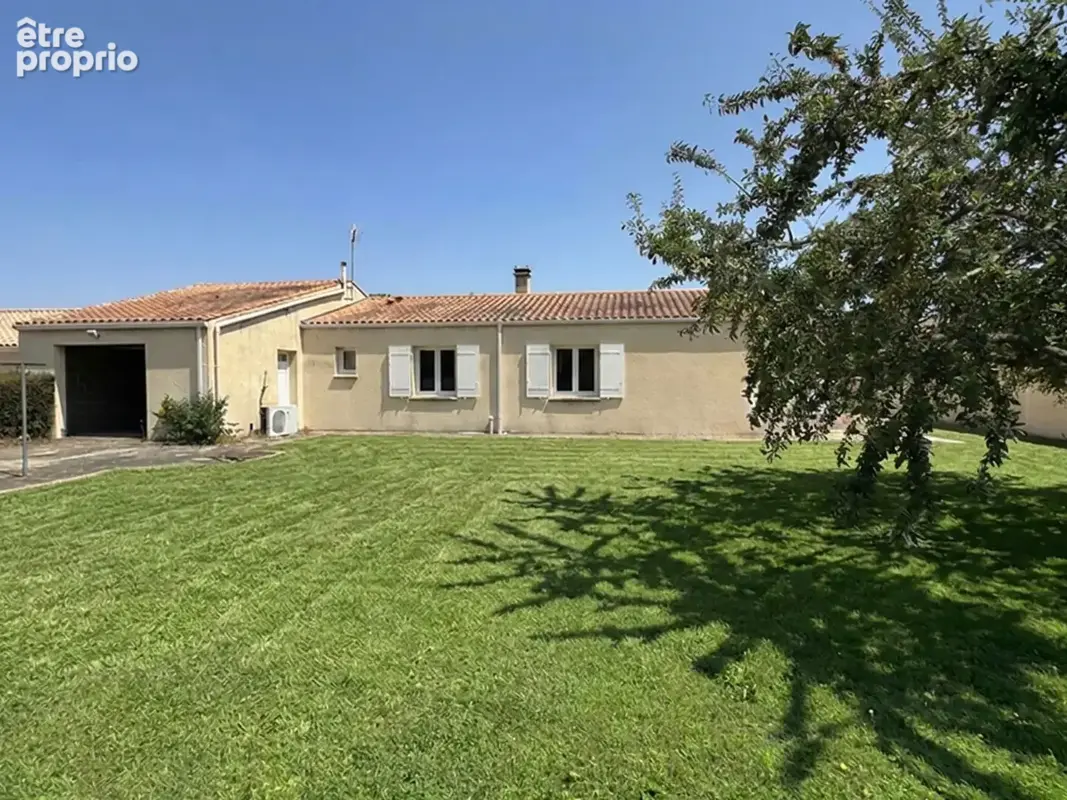 Maison à SURGERES