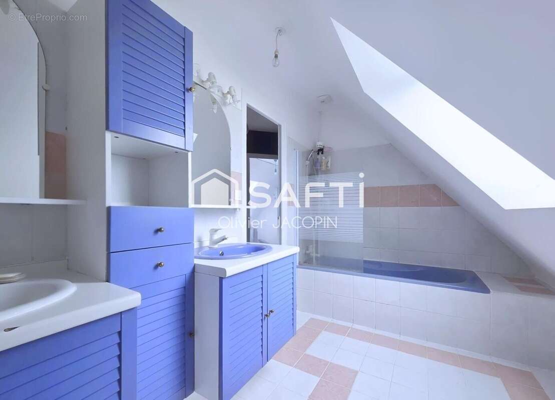 Maison 112 m² à Bourg-Blanc  - photo 8