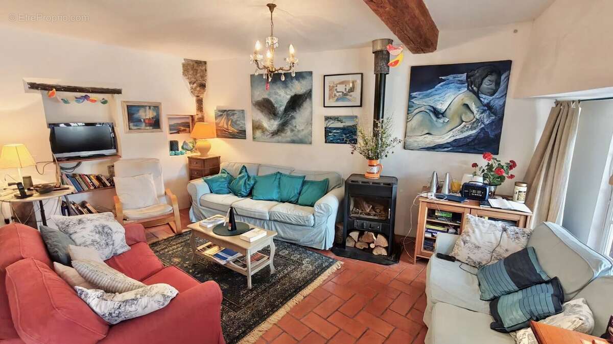 Maison de village de caractère avec piscine, garage et vue dégagée à deux pas de Pézenas - photo 5