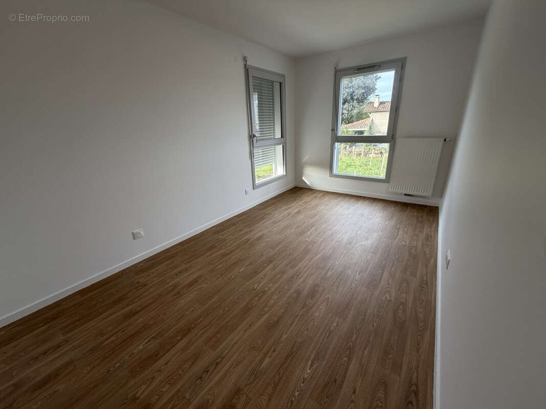 Appartement à TOULENNE