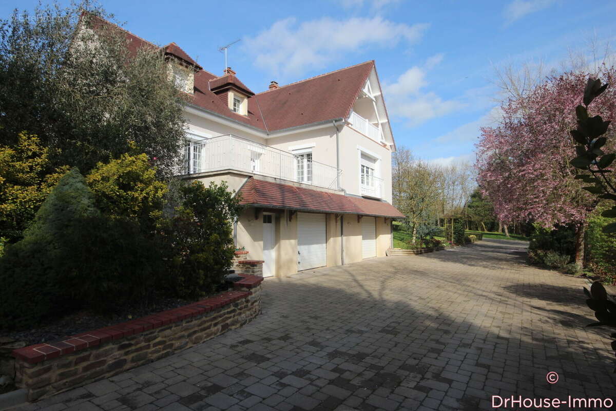 Maison 232 m² à Villers-Bocage  - photo 57