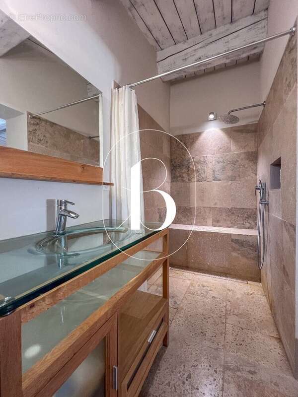 Maison 210 m² à Goudargues  - photo 26
