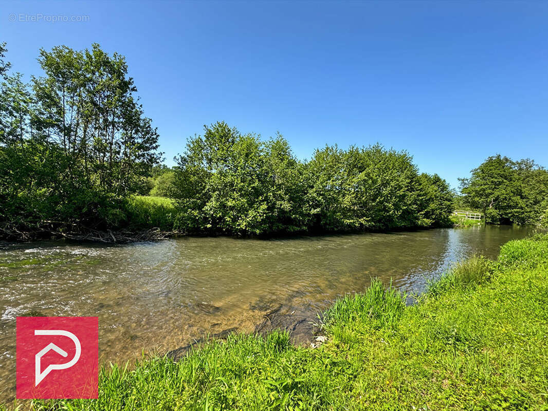 Maison de campagne en bordure de rivière proche de BERNAY - photo 2