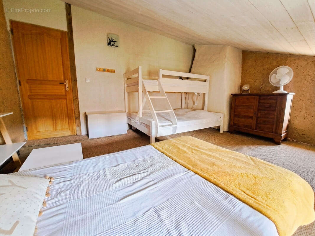 Maison à POUZAUGES