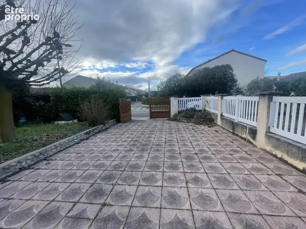 Maison 6 pièces 113 m² à vendre à Beauchastel (07800) - photo 8