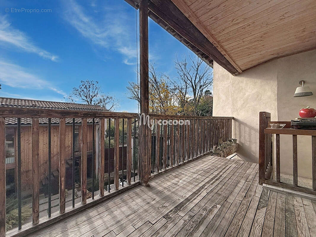 Maison à SAINT-CYR-AU-MONT-D&#039;OR