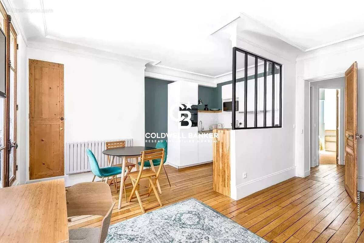 Appartement à PARIS-7E