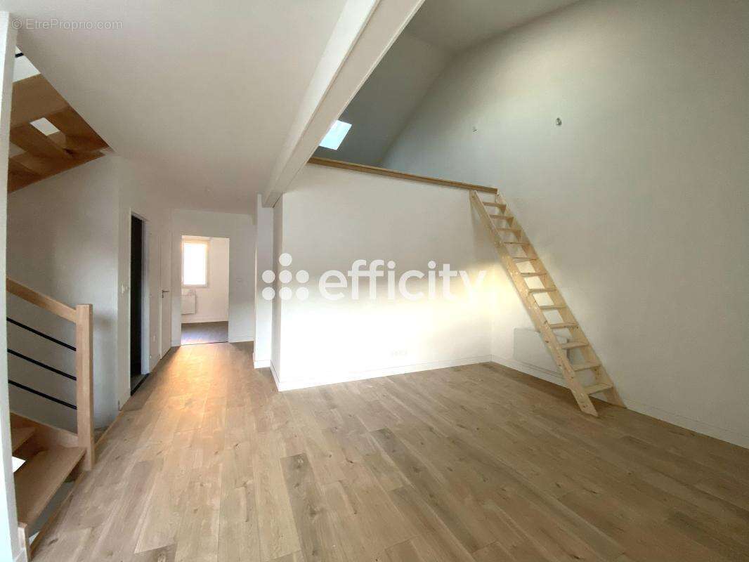 Maison à RUY