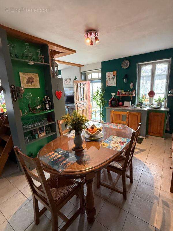 Maison 127 m2 + 2000 m2 terrain + dépendances + puits - photo 10