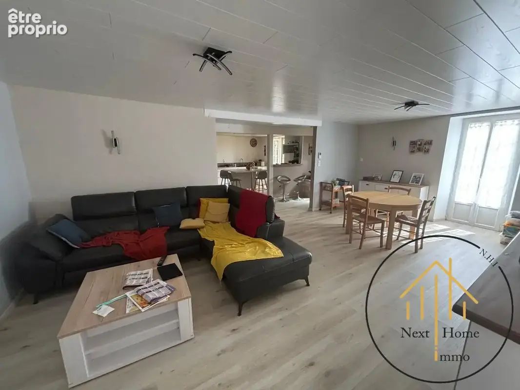 Maison 197 m² à Courgeac  - photo 7