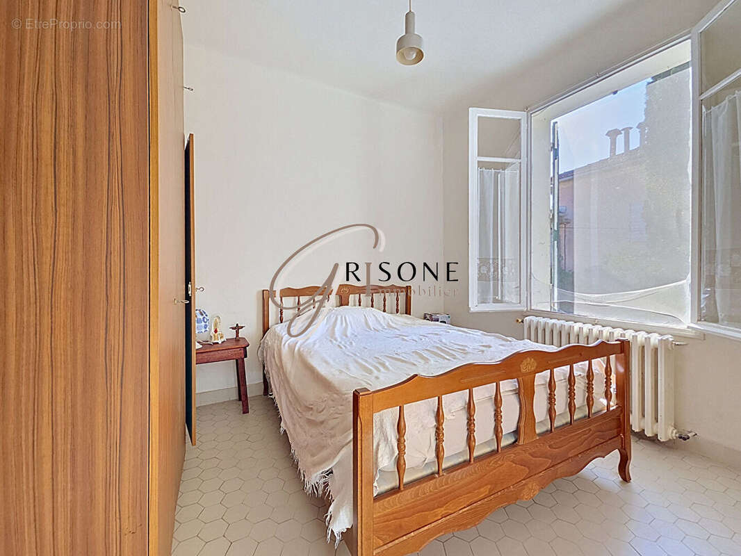 Appartement à SIX-FOURS-LES-PLAGES