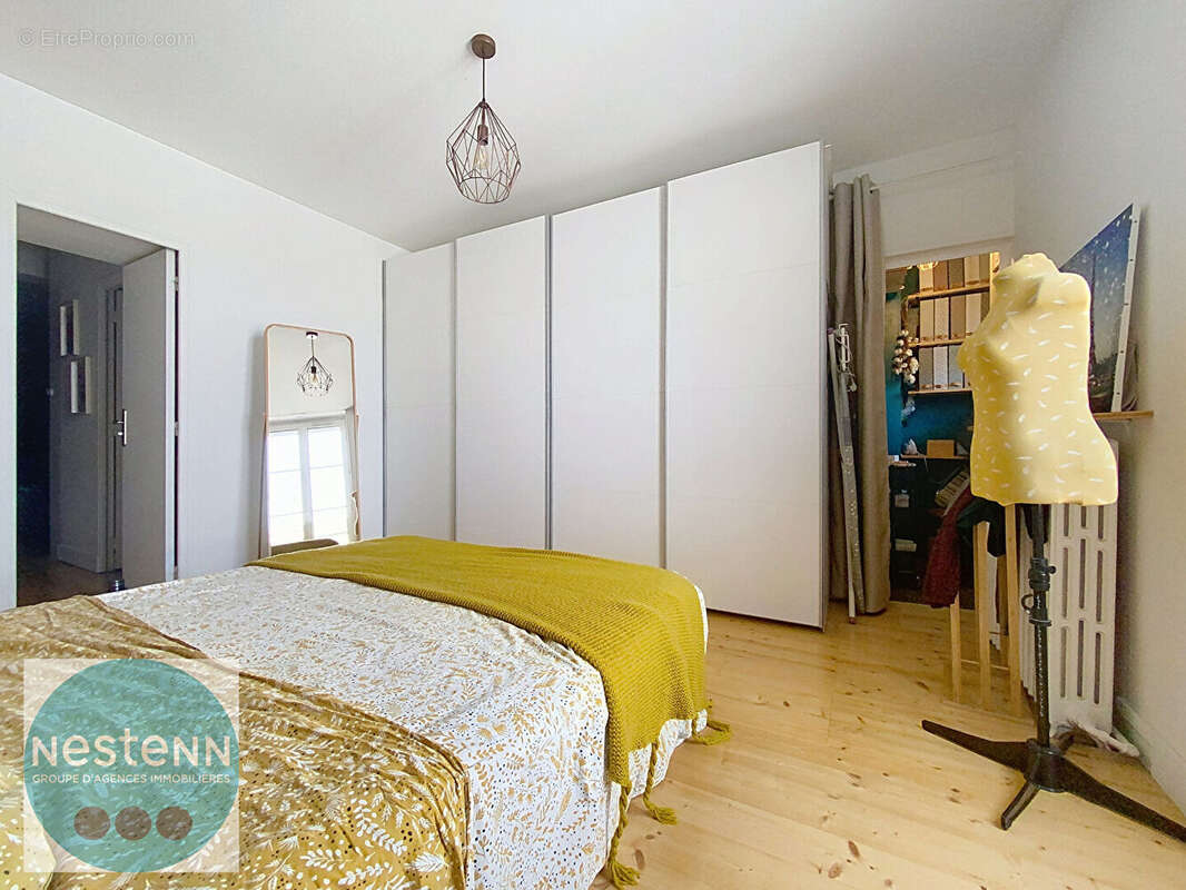 Maison de ville des années 30 rénovée en 2017 - 4 pièces ? Saint-Marceau / Cigogne Orléans 110 m2 et sa cour privée sans vis à v - photo 6