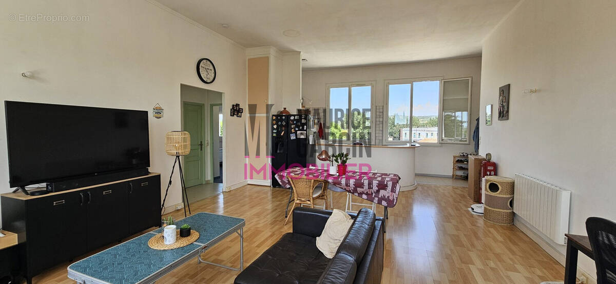 Appartement à L'ISLE-SUR-LA-SORGUE