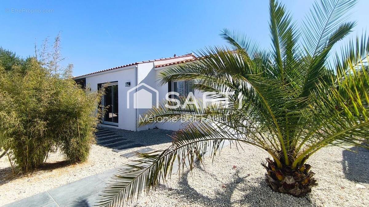 Photo 1 - Maison à SAINT-MATHURIN