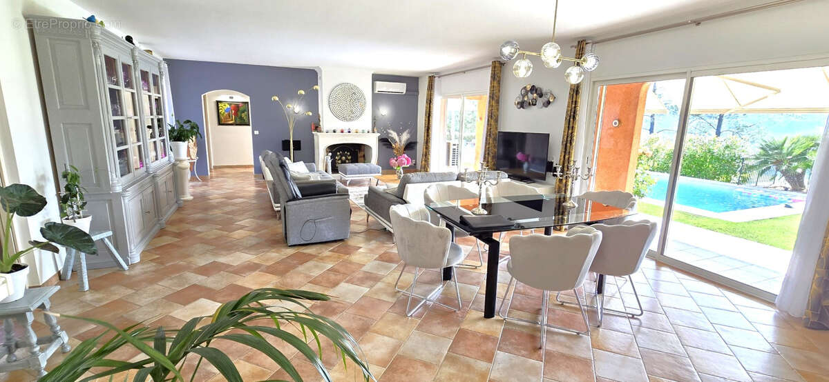 Maison à DRAGUIGNAN