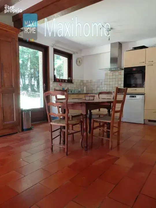 Maison  familiale lumineuse T5 de 150 m² avec 1 741 m² de - photo 3