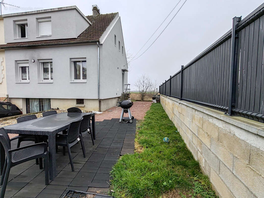 Maison à CREPY-EN-VALOIS