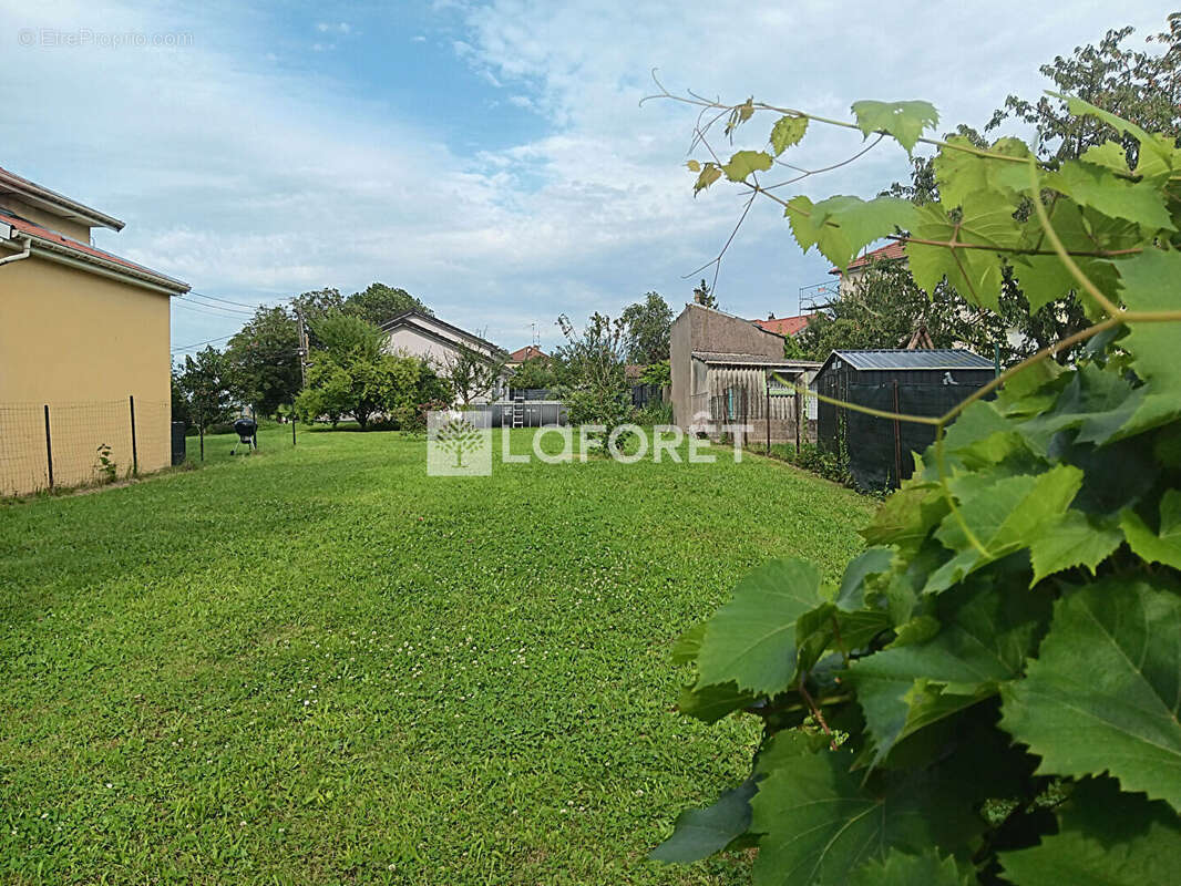 Terrain à DOMBASLE-SUR-MEURTHE