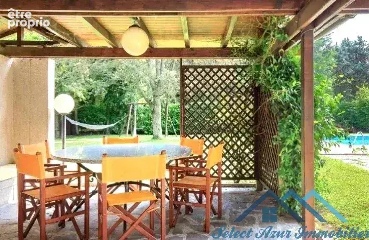 Maison 6 pièces 176 m² à vendre à Grasse (06130) - photo 2