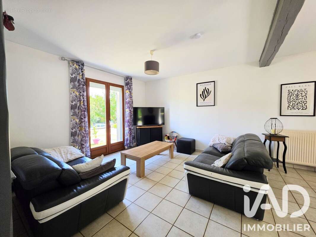 Maison 105 m² à Gasville-Oiseme  - photo 7