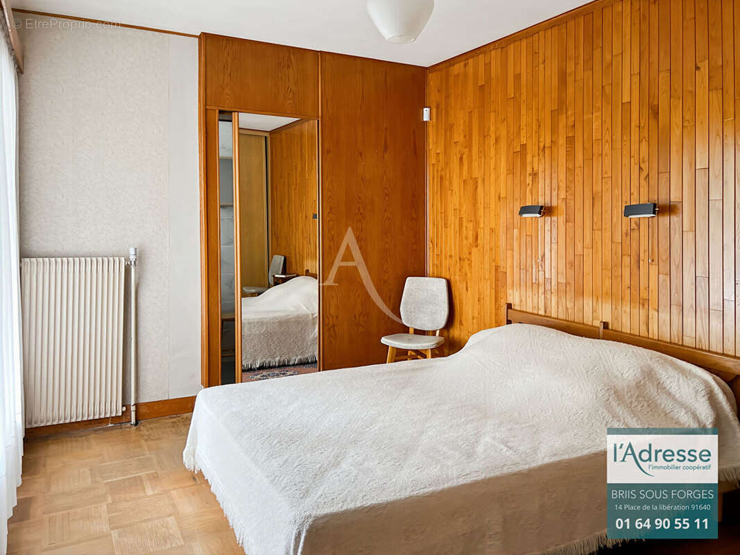 Maison à BRIIS-SOUS-FORGES