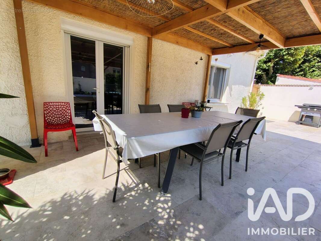 Maison 119 m² à Sarrians  - photo 4