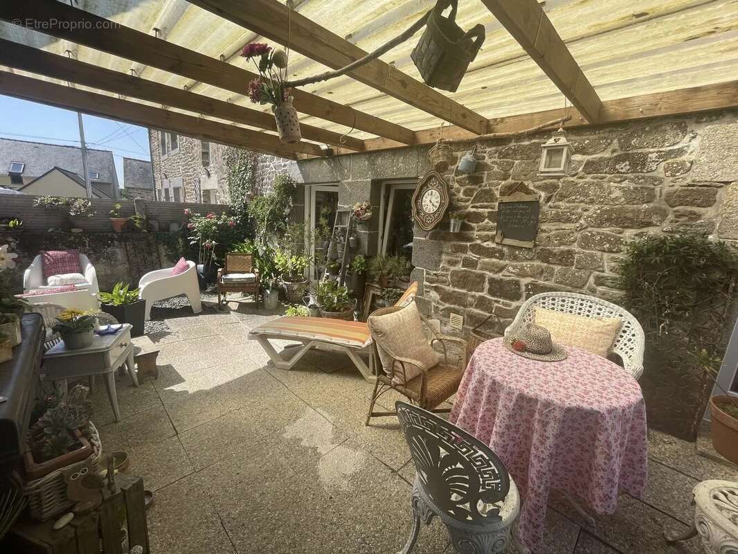 Maison à SAINT-HELEN