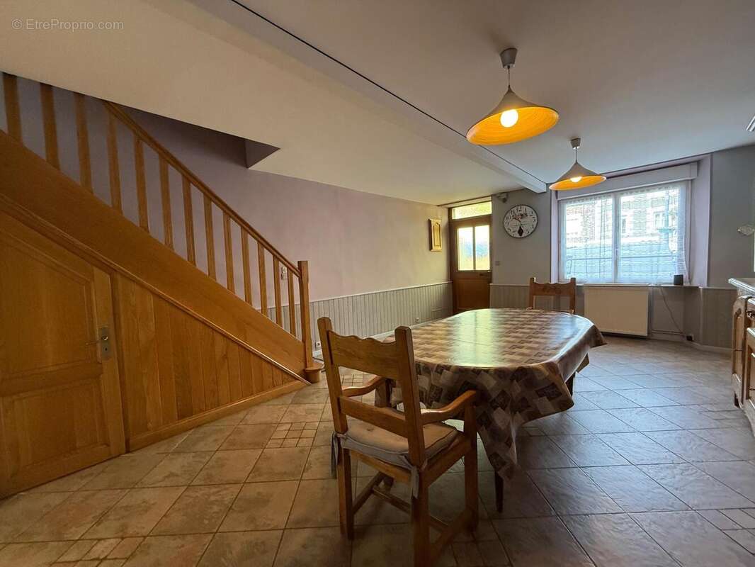 Maison 163 m² à Lithaire  - photo 2