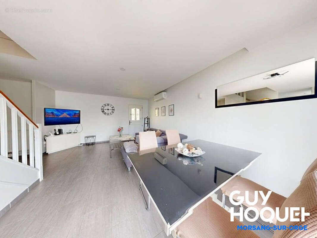 Maison à SAVIGNY-SUR-ORGE