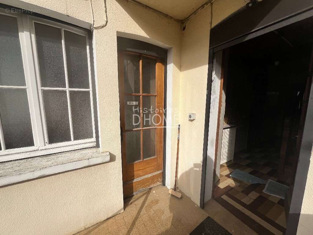 Maison à JOUY-LE-CHATEL