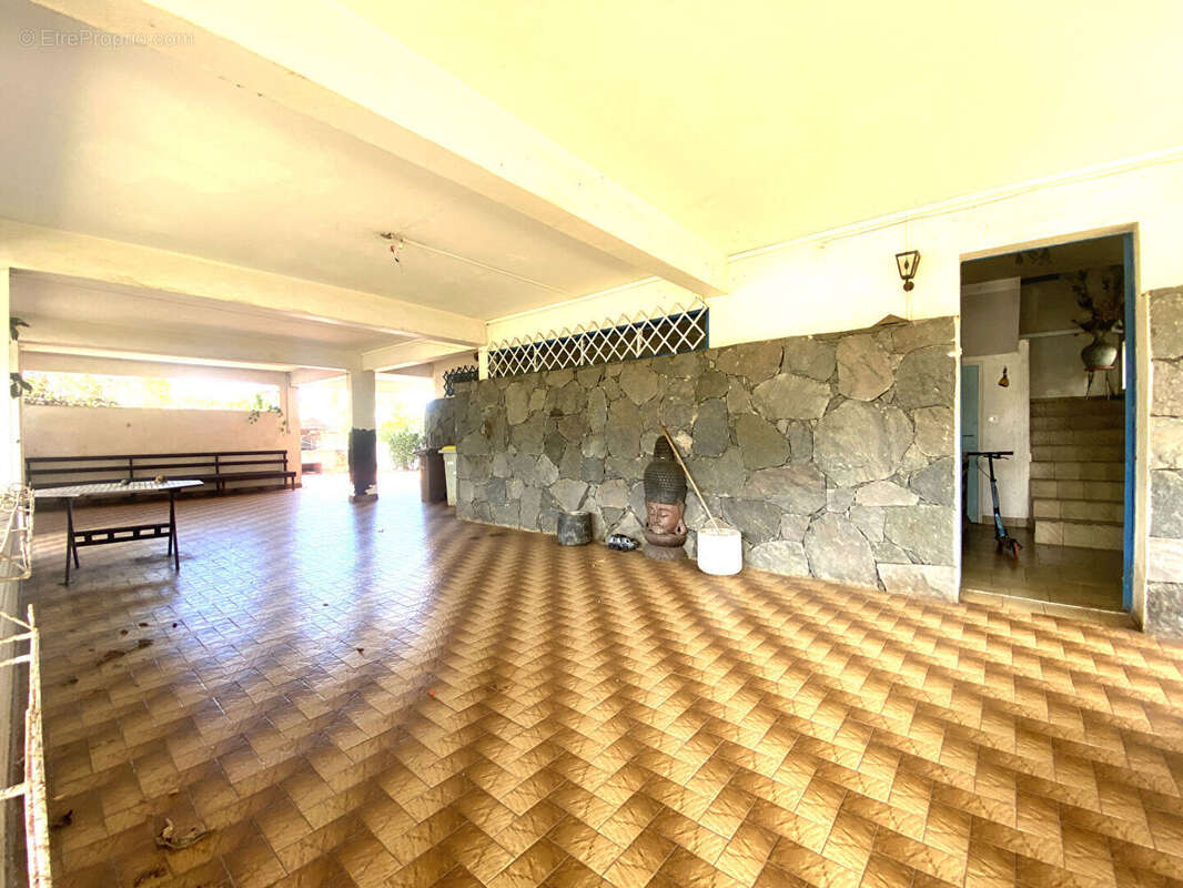 Maison à SAINT-DENIS