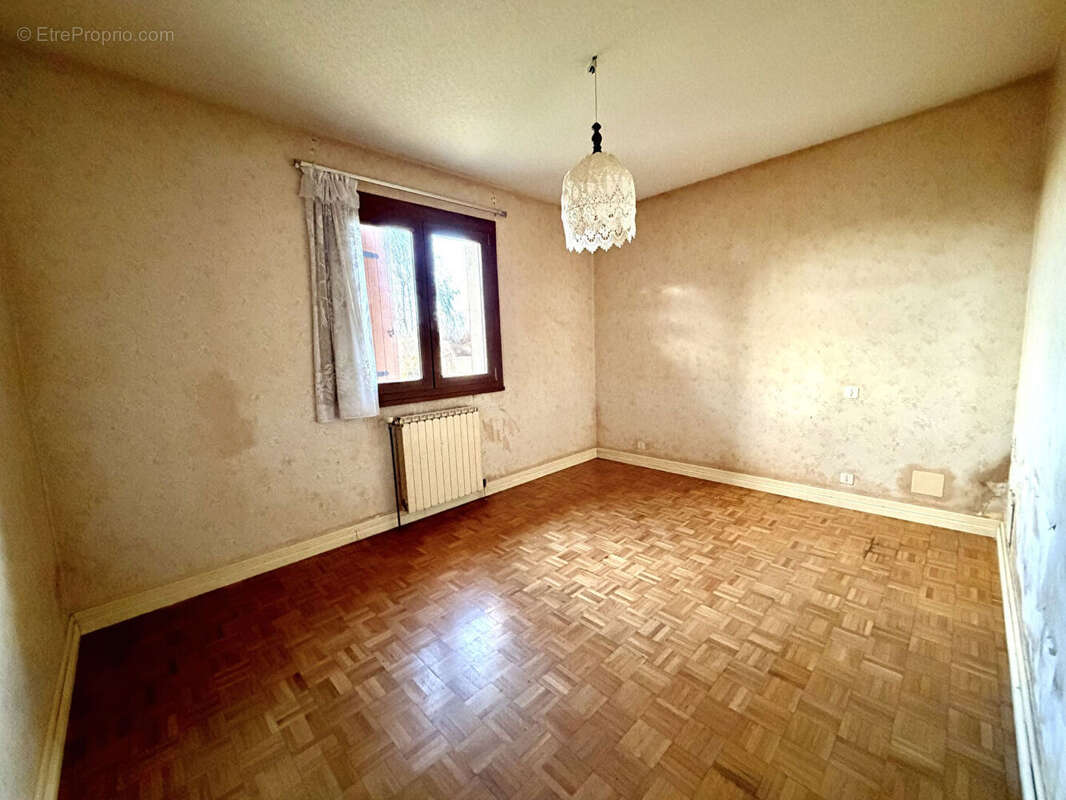 Maison à SAINT-VICTOR