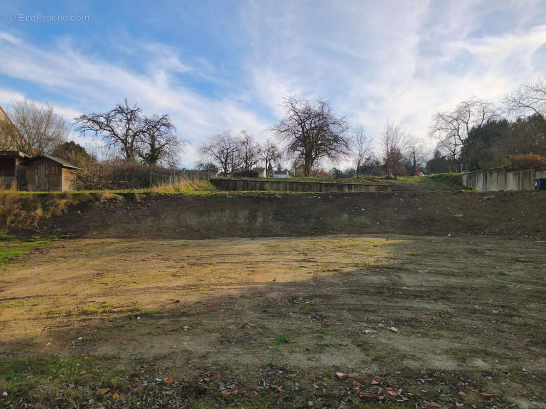 Terrain à MONTBRONN