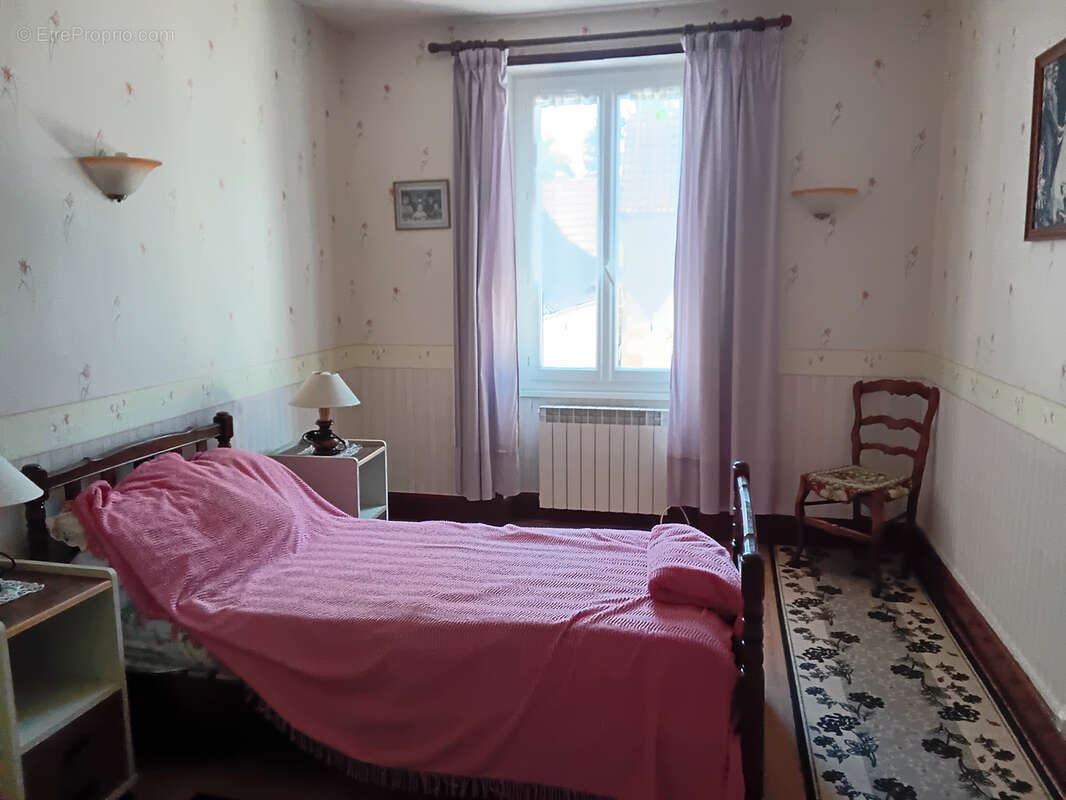 Maison à NERONDES