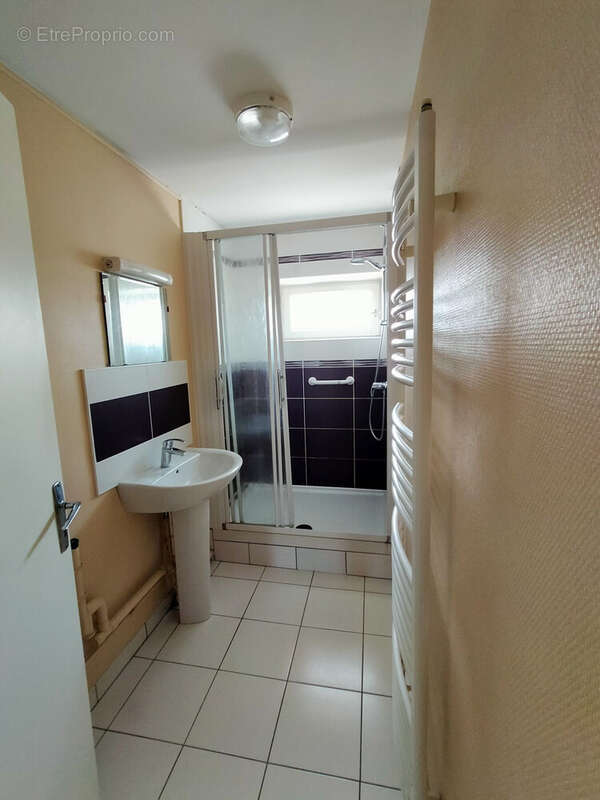 Appartement à VRIGNE-AUX-BOIS