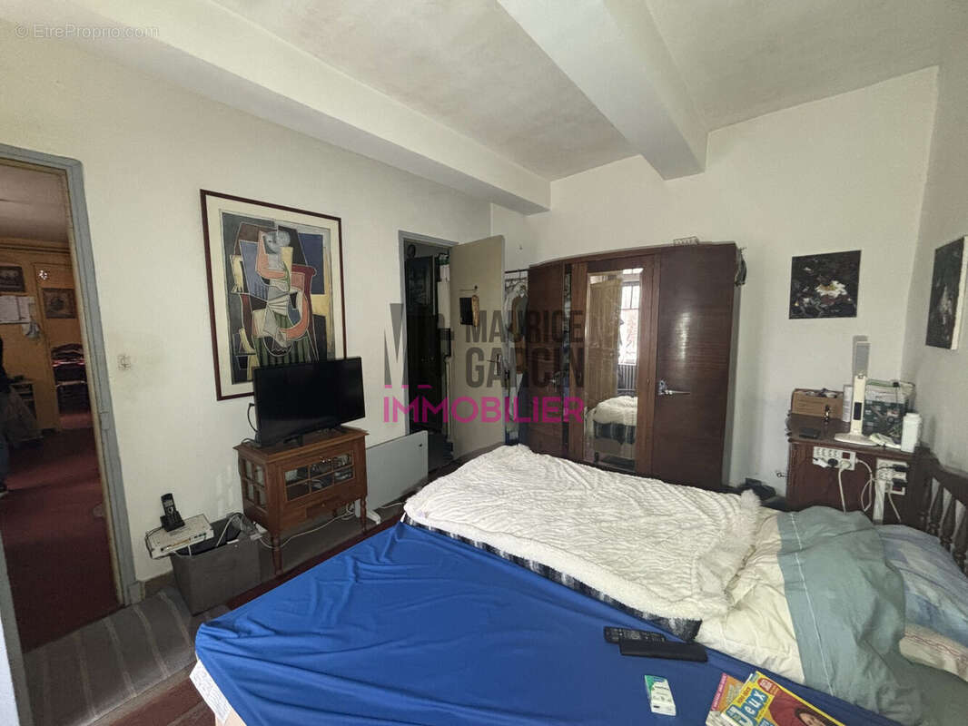 Appartement 500 m² à Orange  - photo 3