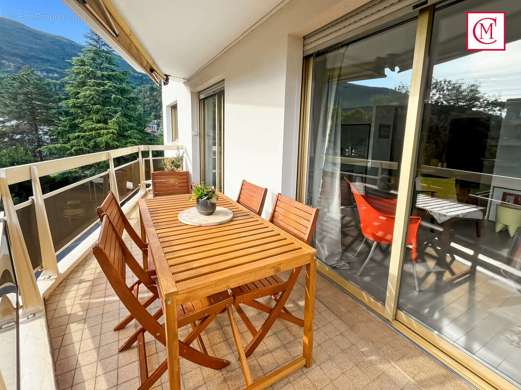 Appartement à MEYLAN