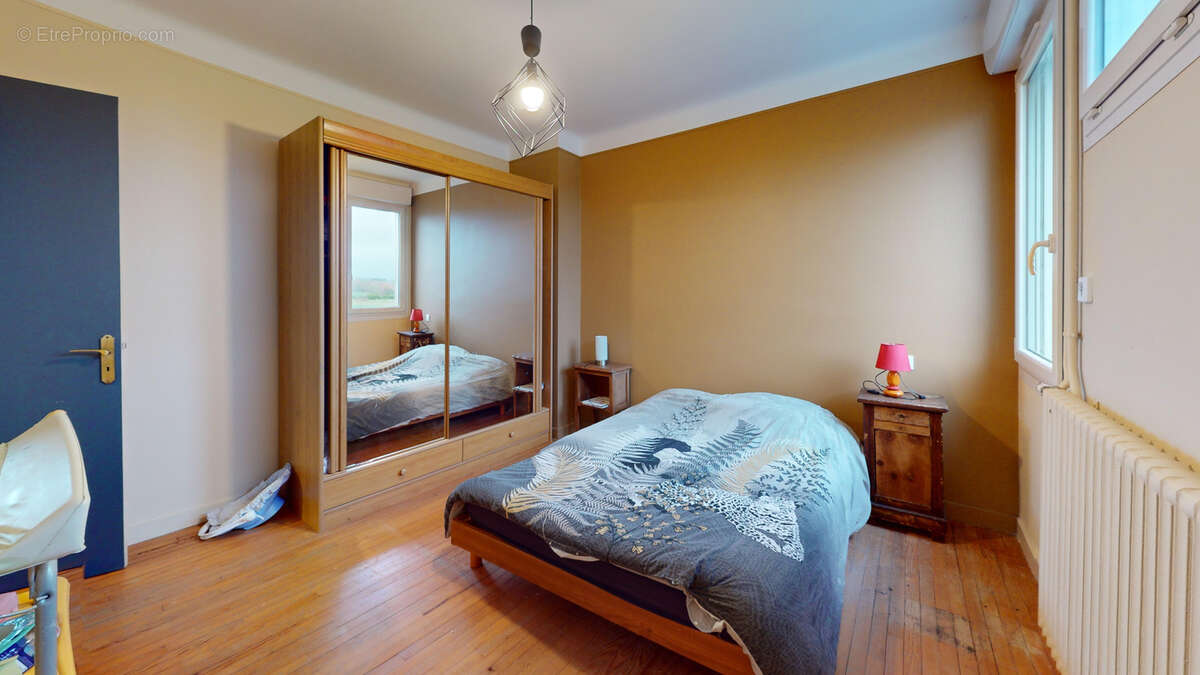 Maison à PLOUNEVEZ-LOCHRIST