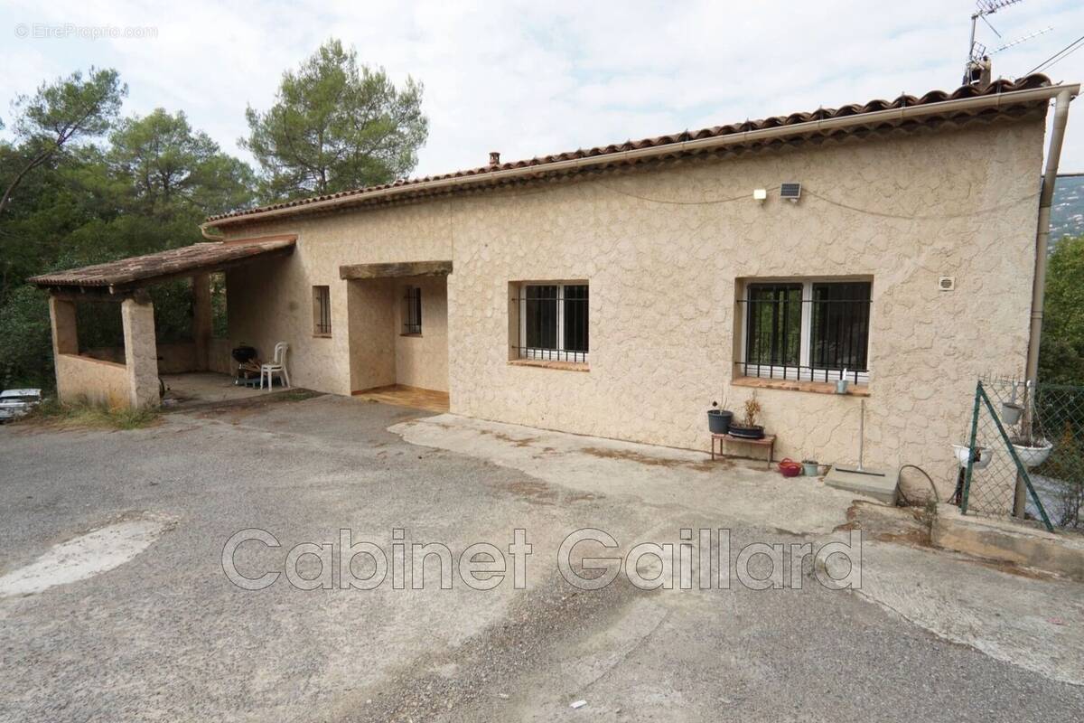 Maison à PEYMEINADE