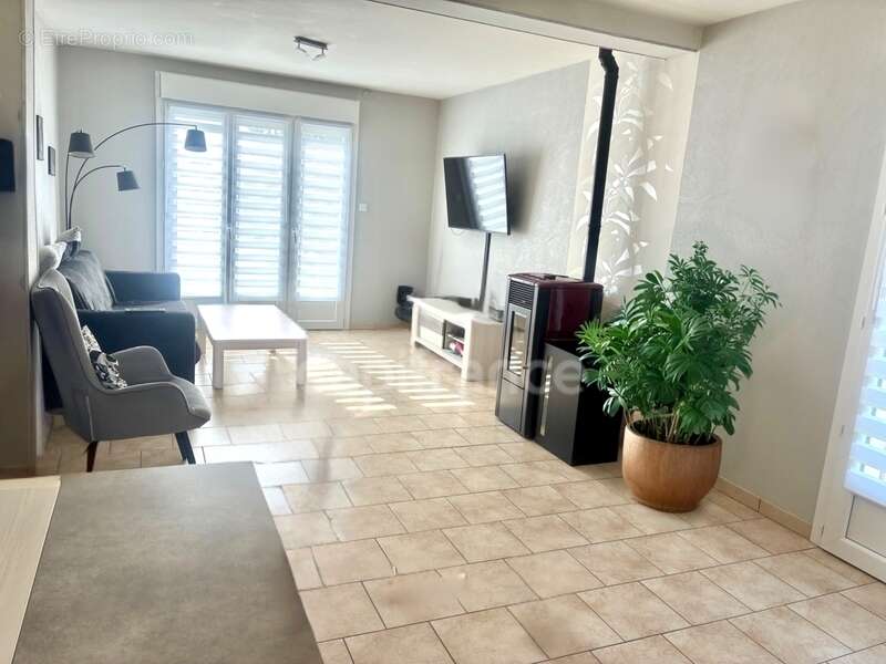 Maison à GONNEVILLE-LA-MALLET