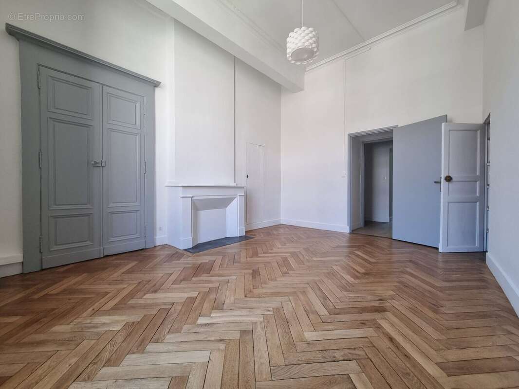 Commerce à TOULOUSE