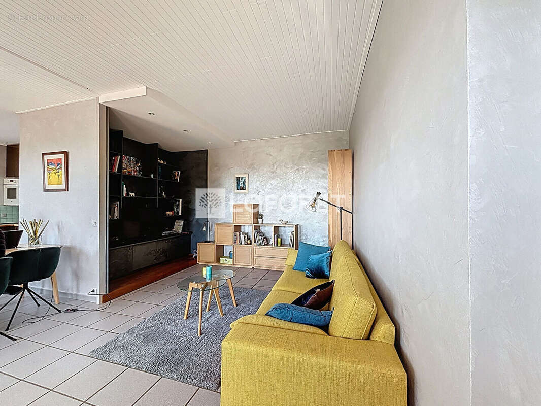 Appartement à SAINT-CYR-AU-MONT-D'OR