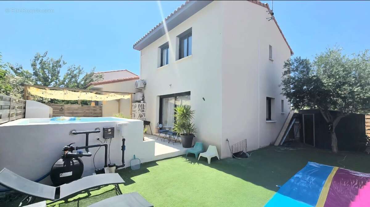 Maison recente de type 5 libre sur 3 faces avec piscine - photo 11