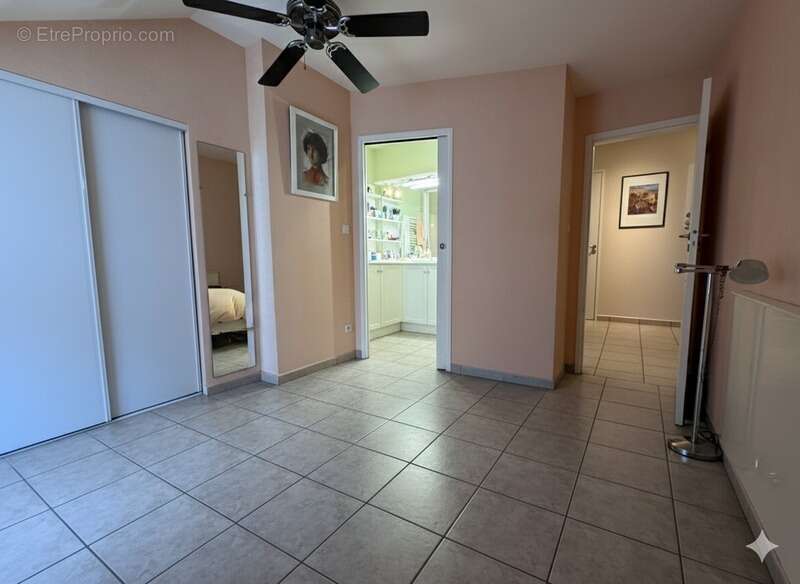 Appartement à SAINT-CYR-SUR-LOIRE